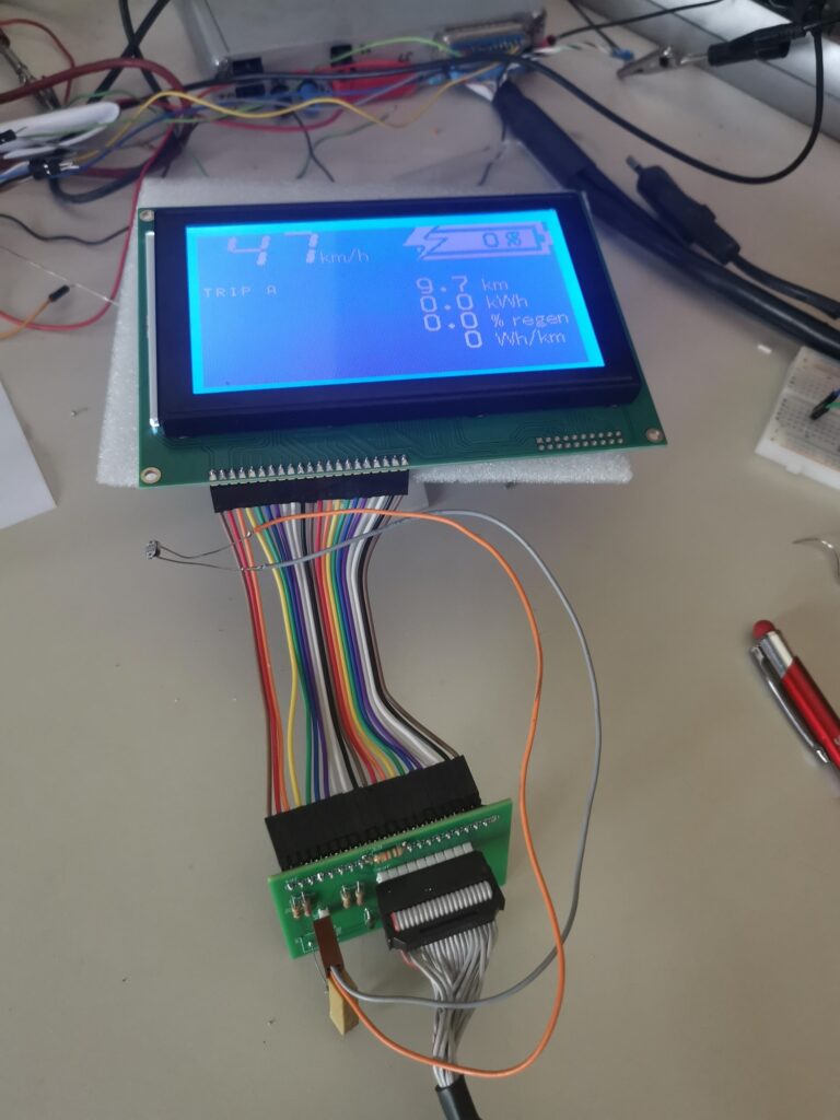 New LCD with converter on test bench